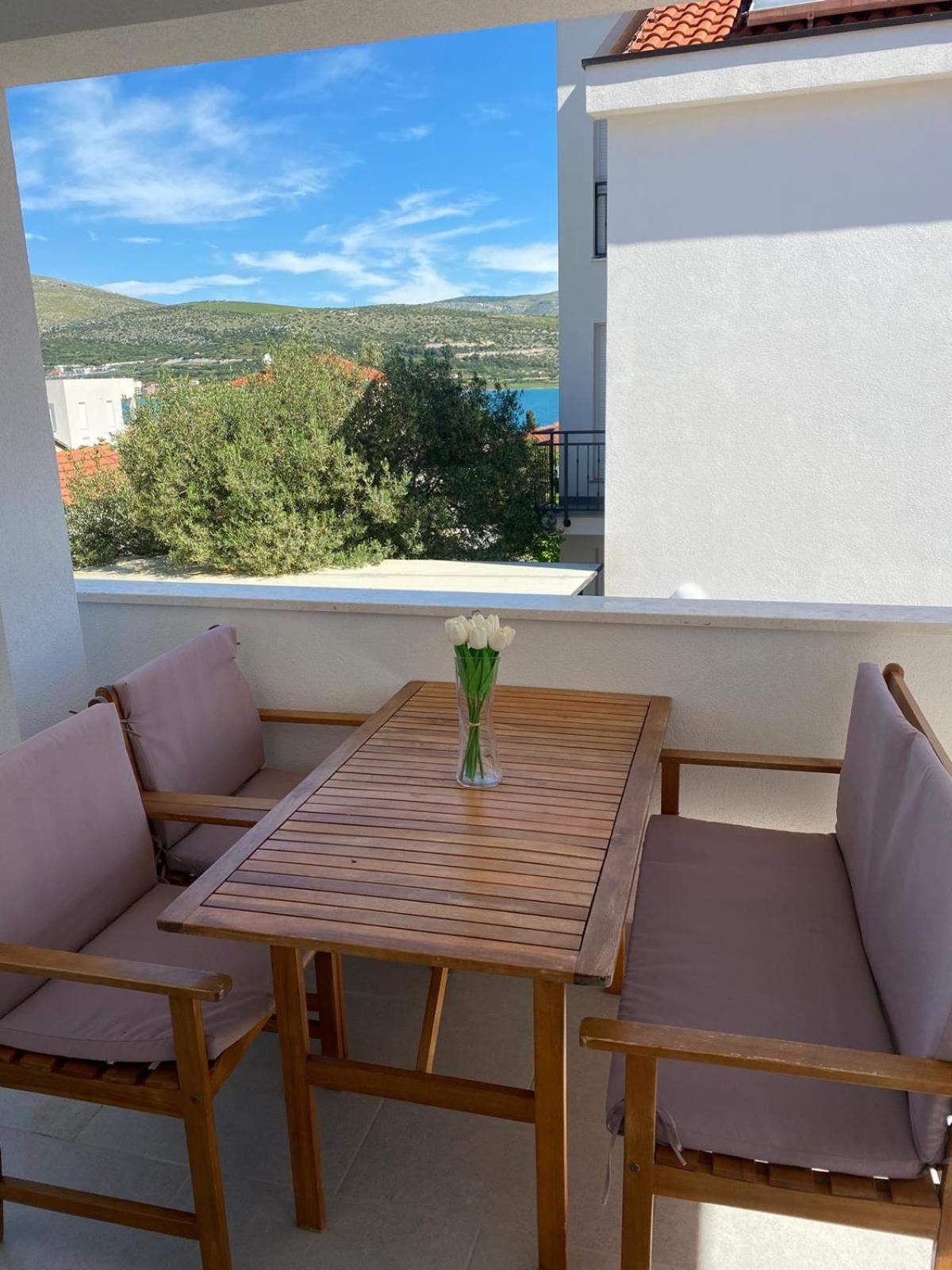 Apartments Paola Trogir Exterior foto