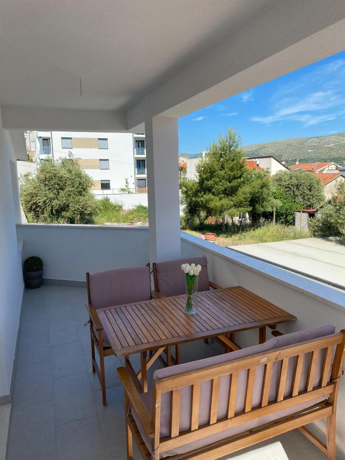 Apartments Paola Trogir Exterior foto