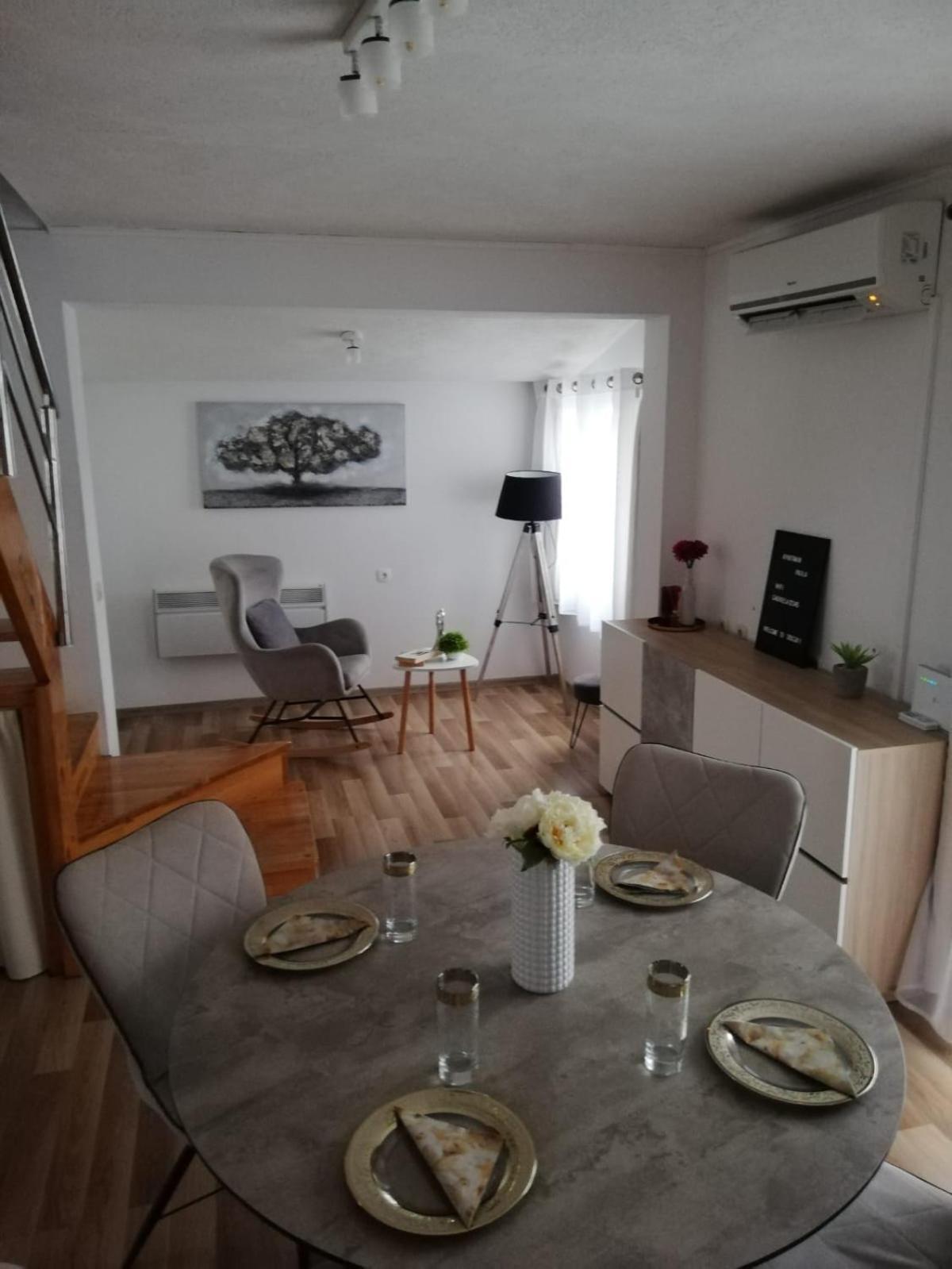 Apartments Paola Trogir Zimmer foto